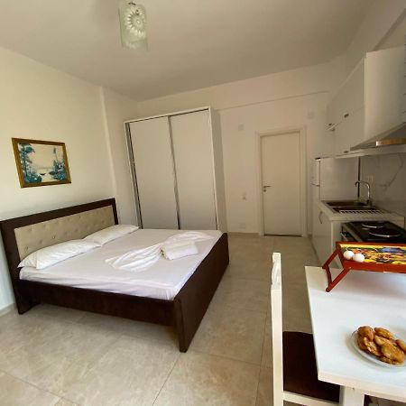 Am Apartment Саранда Екстер'єр фото